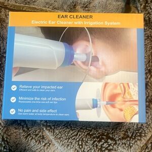 ✨BRAND NEW UNOPENED✨ Ear Cleaner , electric ear cleaner irrigation system